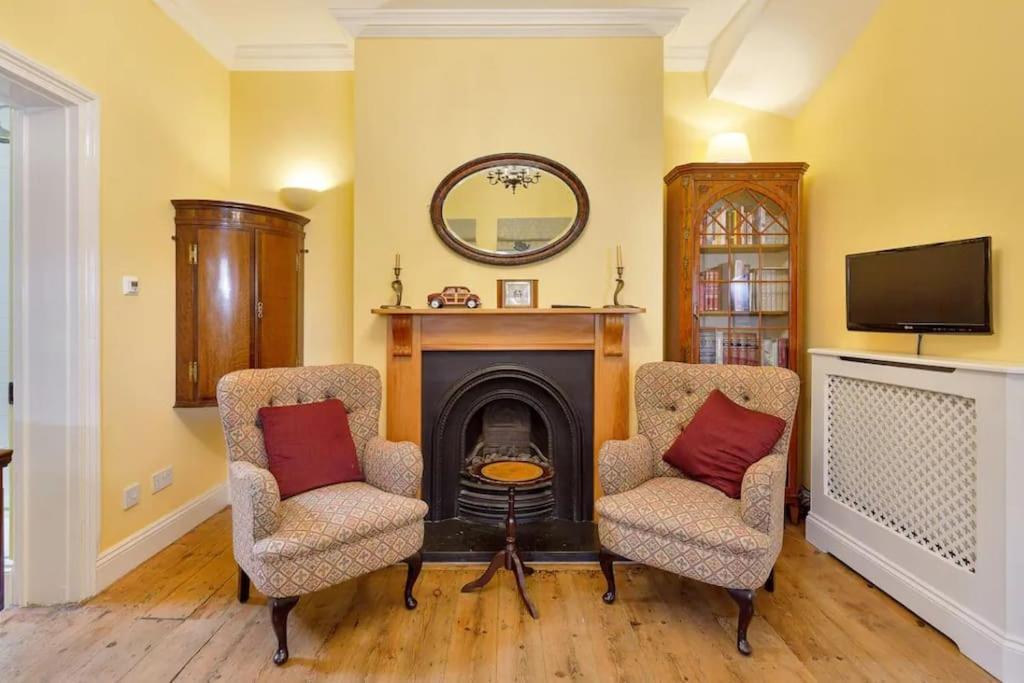 Windsor/Legoland/Ascot Charming 3Br Home In Centre Zewnętrze zdjęcie
